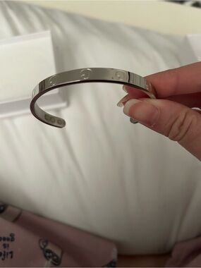 🆕 NWT Calmi Bracelet - Signature Edition - Silver
